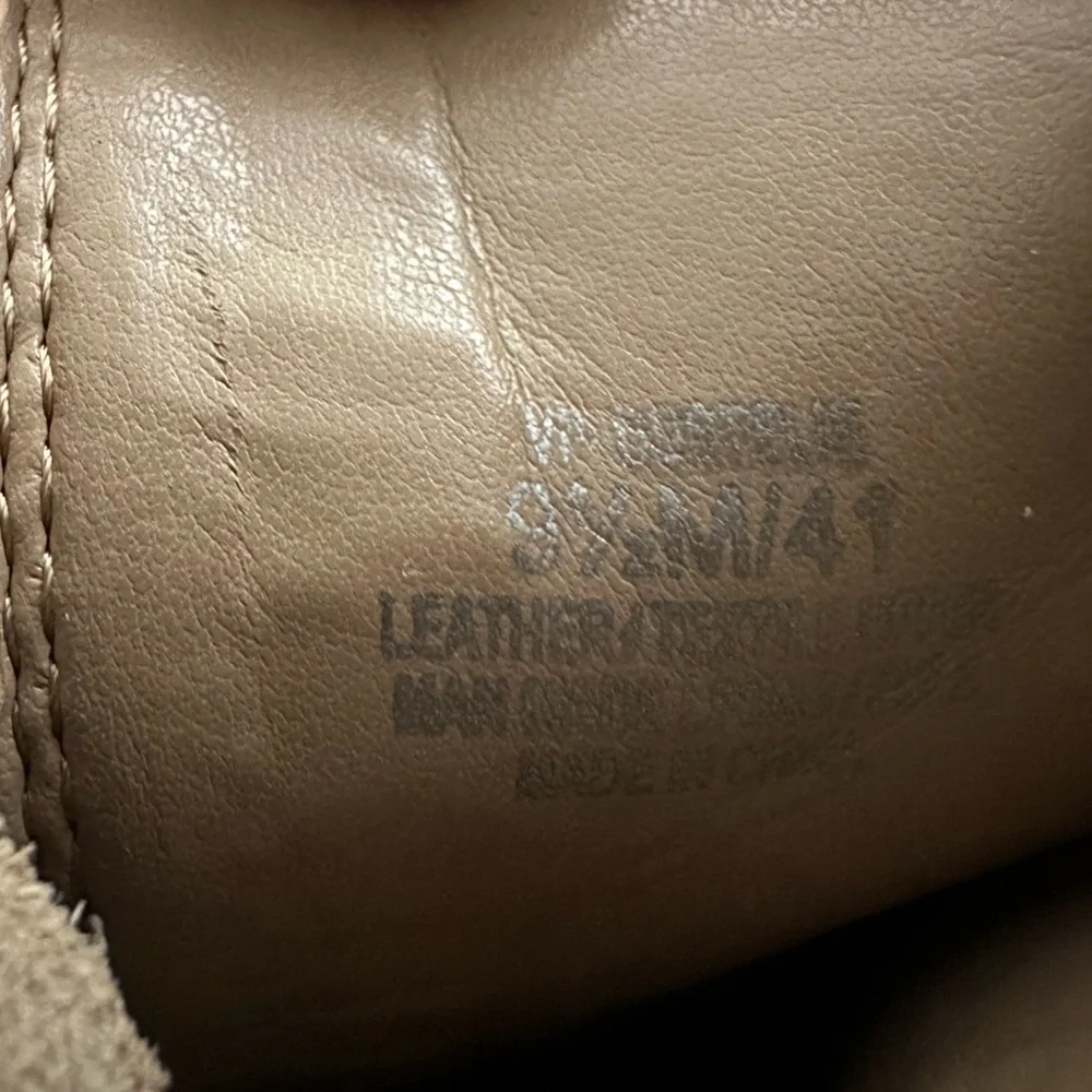 Vince Camuto Dustelie boots size 9.5‎